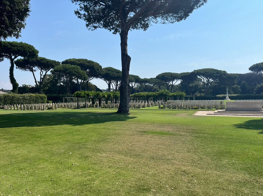 Beach Head War Cemetery-安济奥必去景点