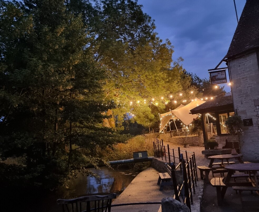 福克斯旅馆主图