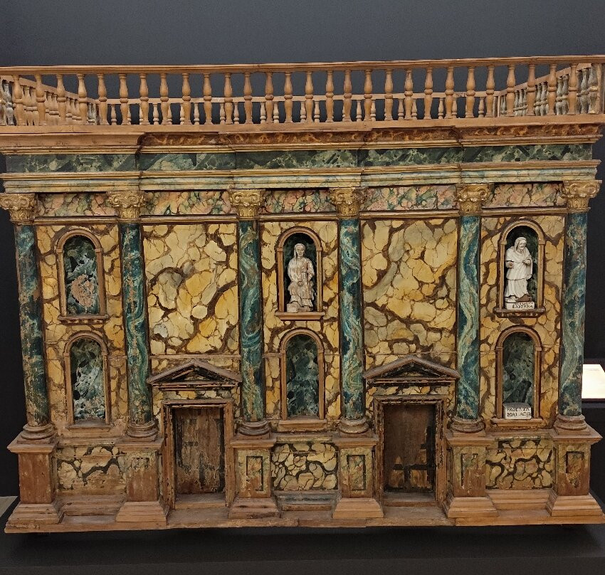 Pinacoteca Diocesana-塞尼加利亚必去景点