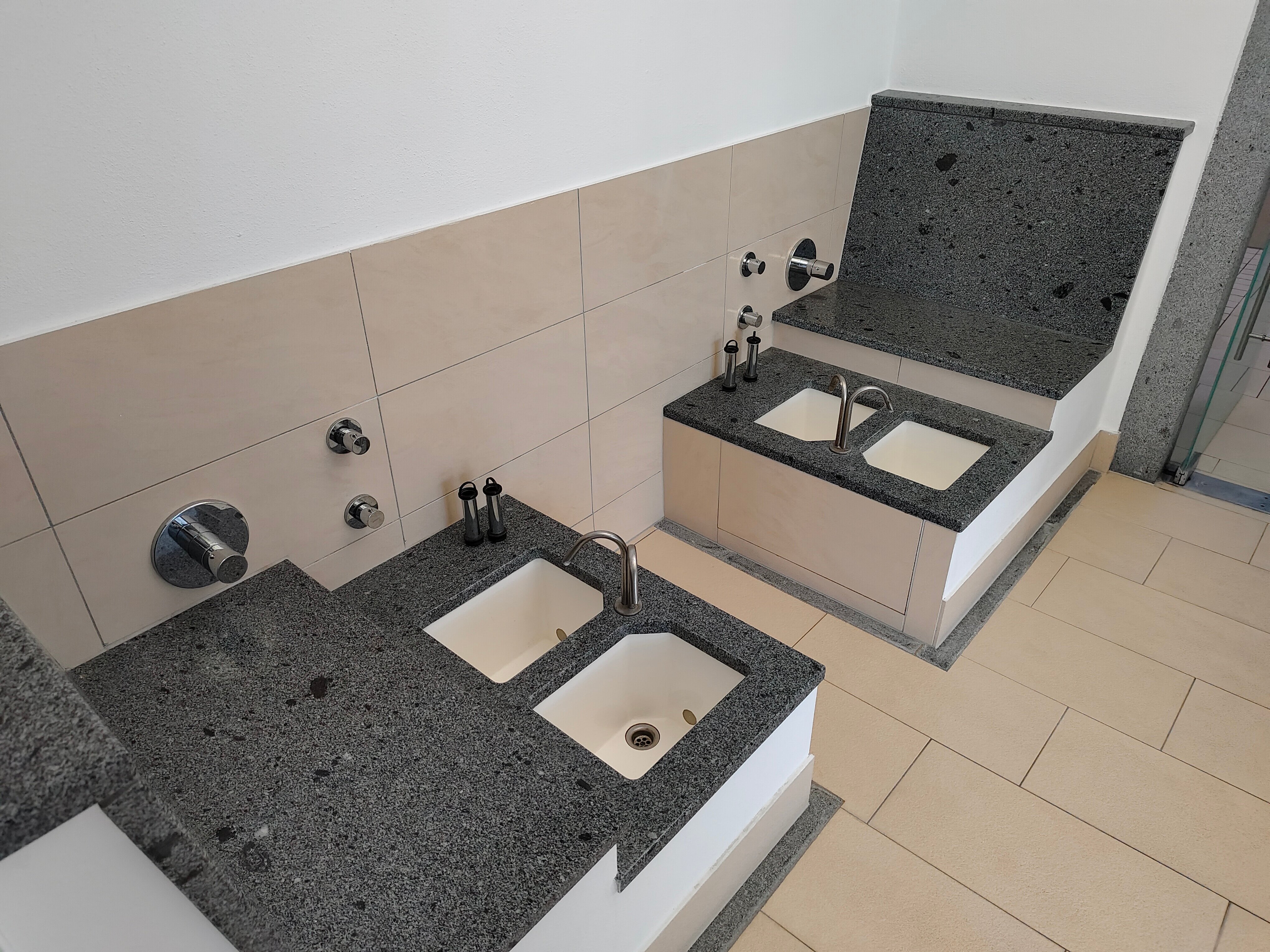 Hotel AquaQuell Bad Pilzweg-泳池