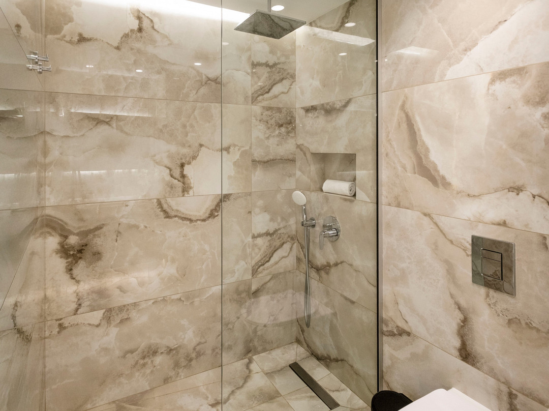 St. George Beach Hotel & Spa Resort主图