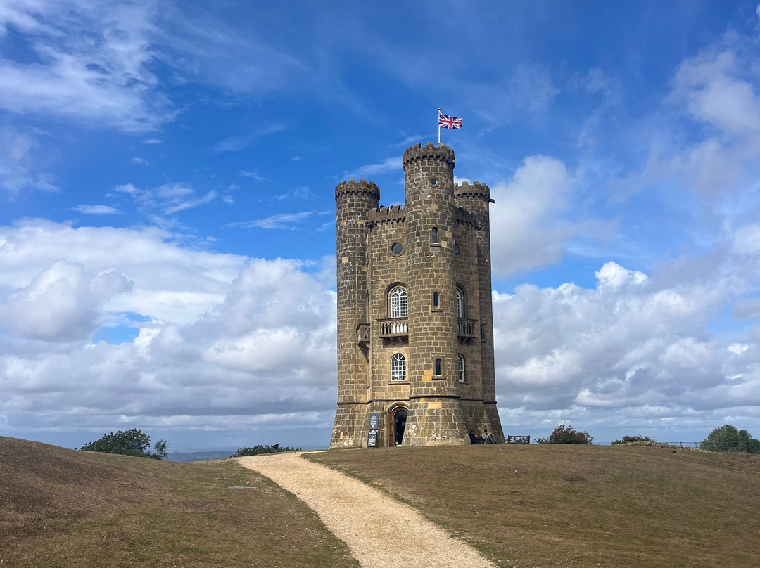 Cotswold Tours & Executive Travel-赛伦塞斯特必去景点