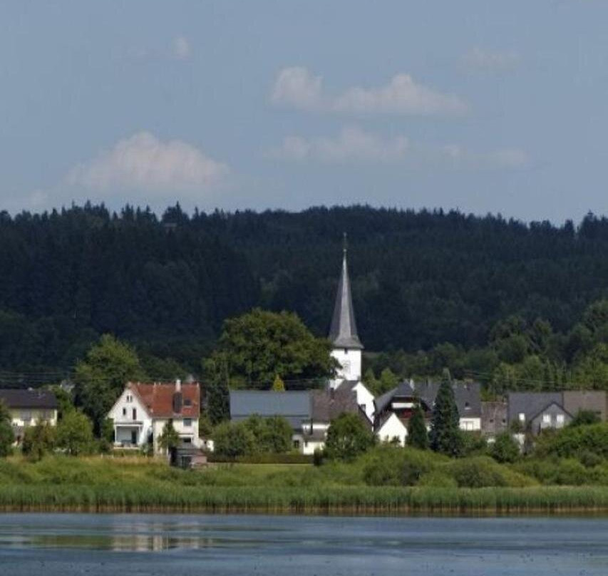 Hachenburg酒店住宿-Gasthaus Zum Seeweiher