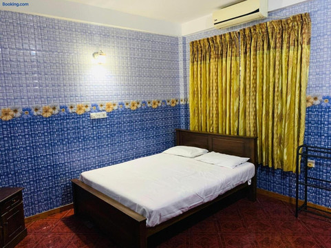 Modern Semi Luxury Tourist Hotel