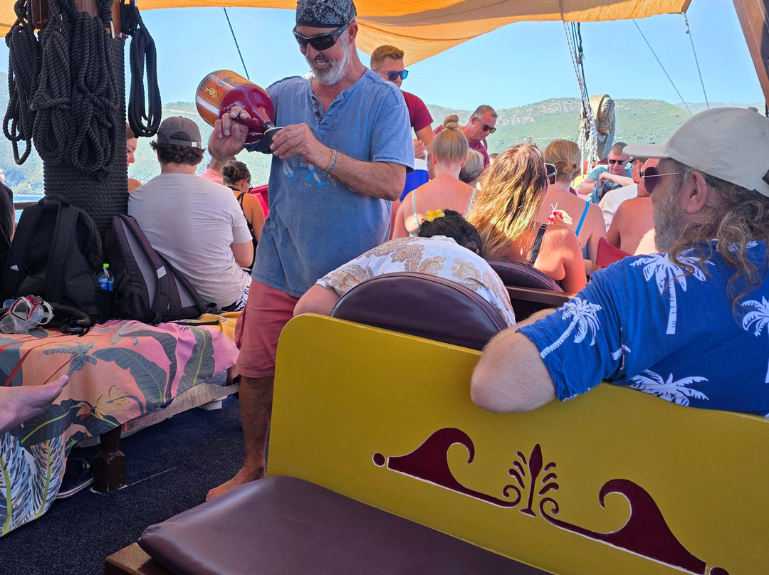 Odysseia Boat Tour-Nidri必去景点