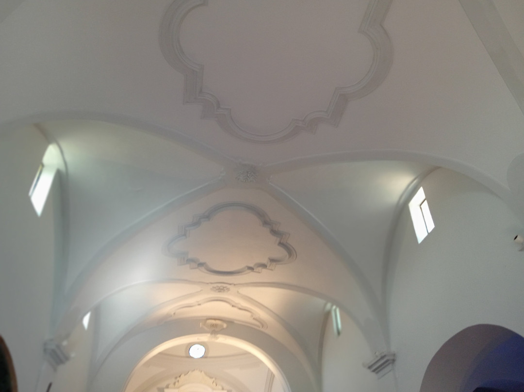 Chiesa di San Pietro-Roccascalegna必去景点