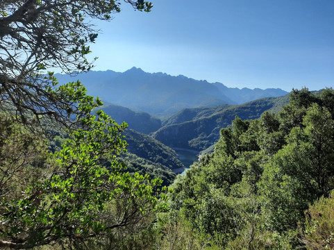 Lac de Tolla-Tolla必去景点
