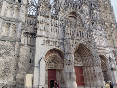 NaParis-巴黎必去景点