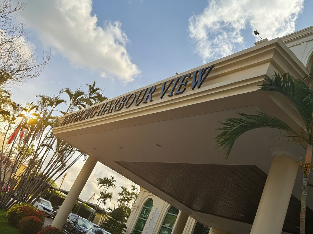 海防港景安凡尼度假酒店主图