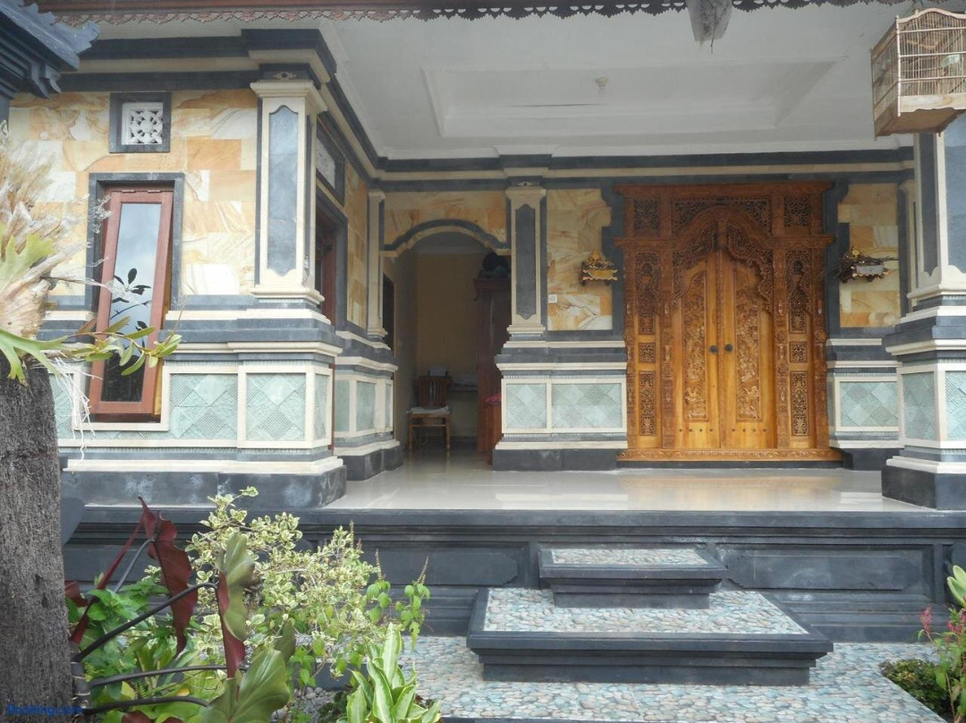 Kadek Homestay