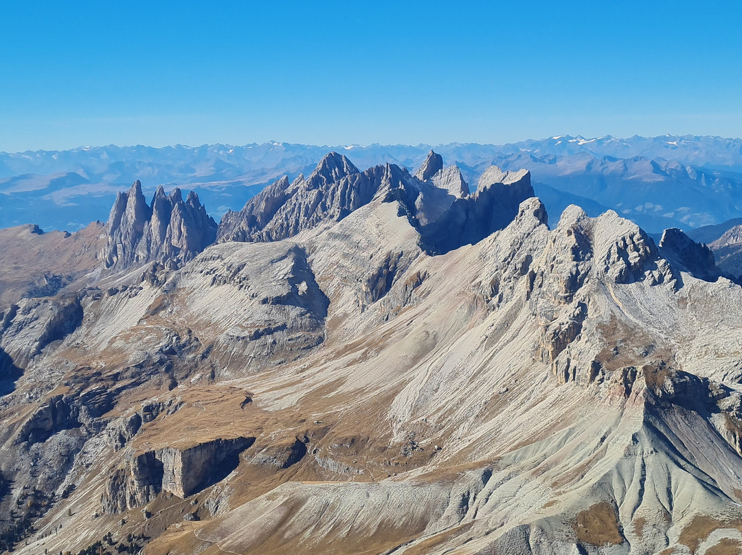 Elikos-Laion必去景点