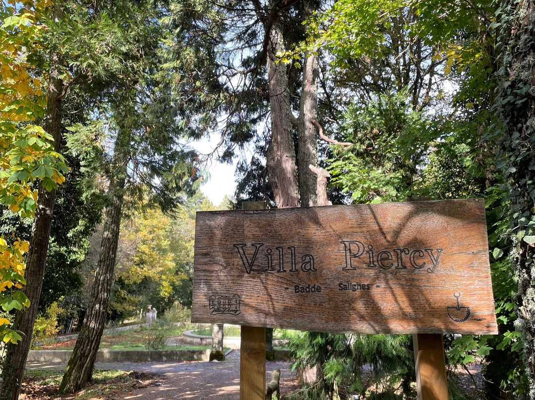 Villa Piercy-Bolotana必去景点