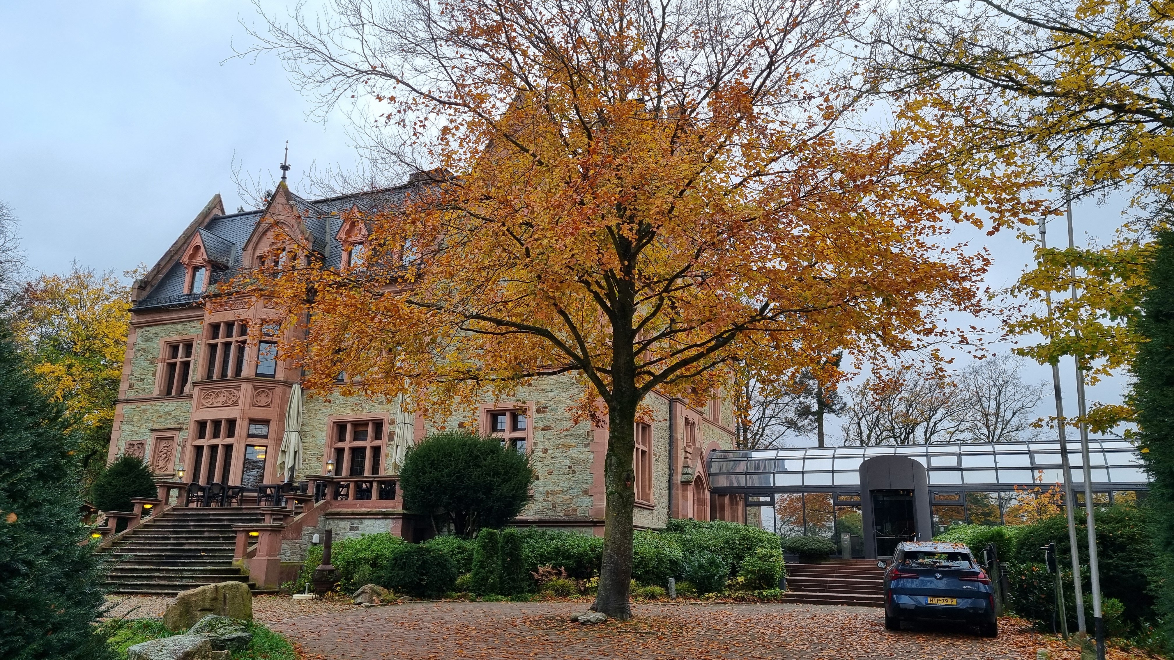 Schlosshotel Rettershof-官方