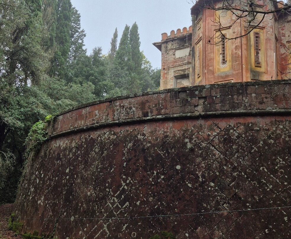 Parco del Castello di Sammezzano-Leccio必去景点