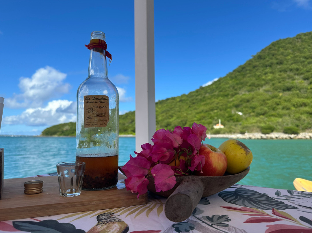 Le Radeau Bleu-Anse Marcel必去景点