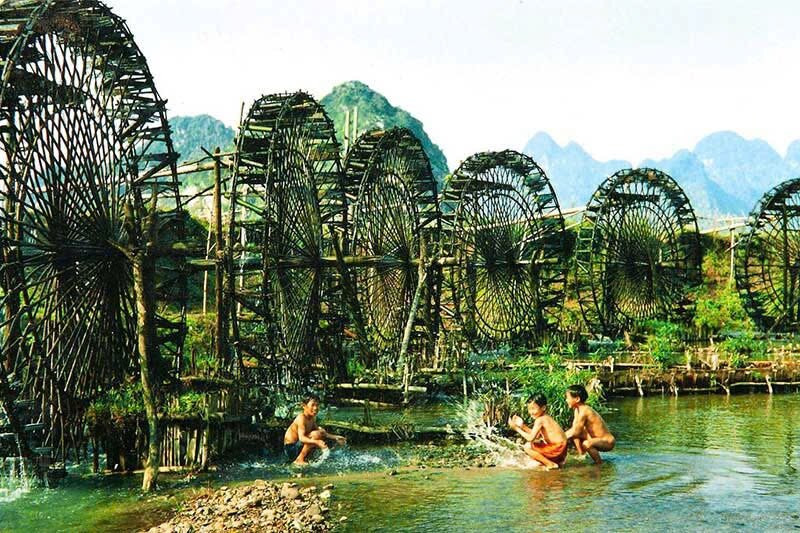Puluong Giant Waterwheel-清化必去景点