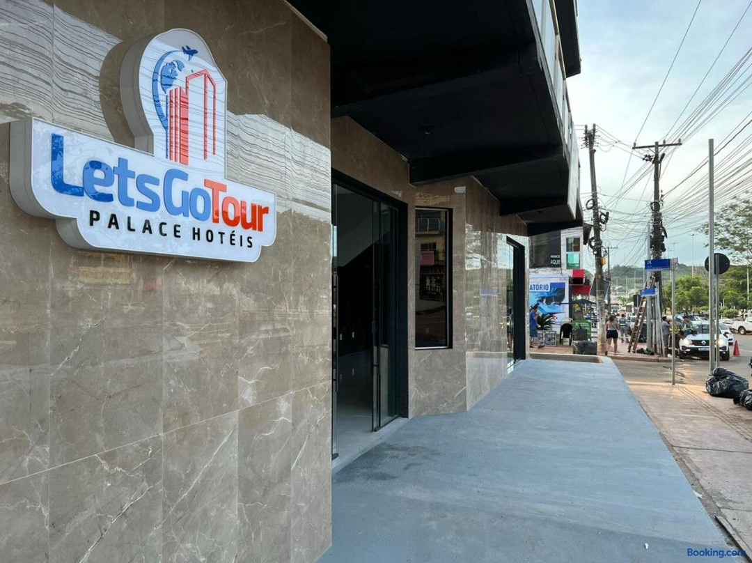 Let's Go Tour Palace Hoteis