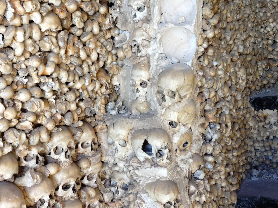 Capela dos Ossos-Alcantarilha必去景点