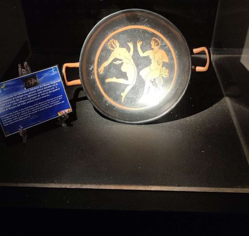 Museo del Satiro Danzante-马扎拉－德尔瓦洛必去景点