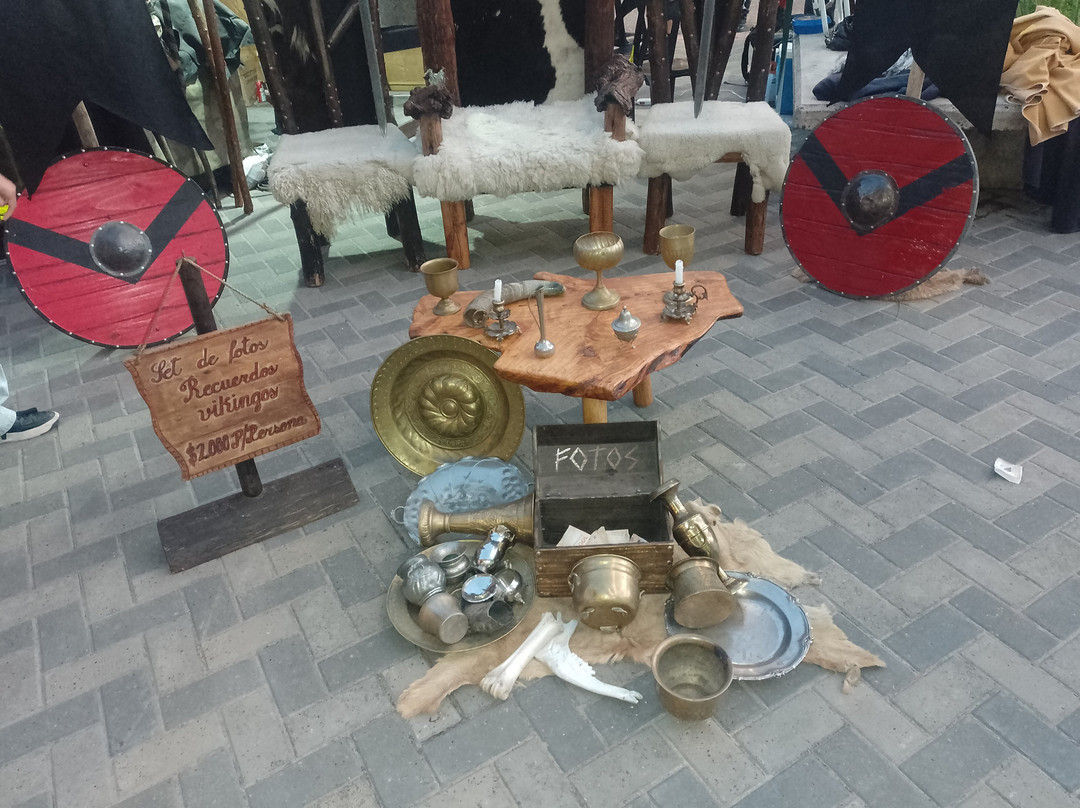 Paseo de Compras Antiguo Mercado y Vieja Terminal