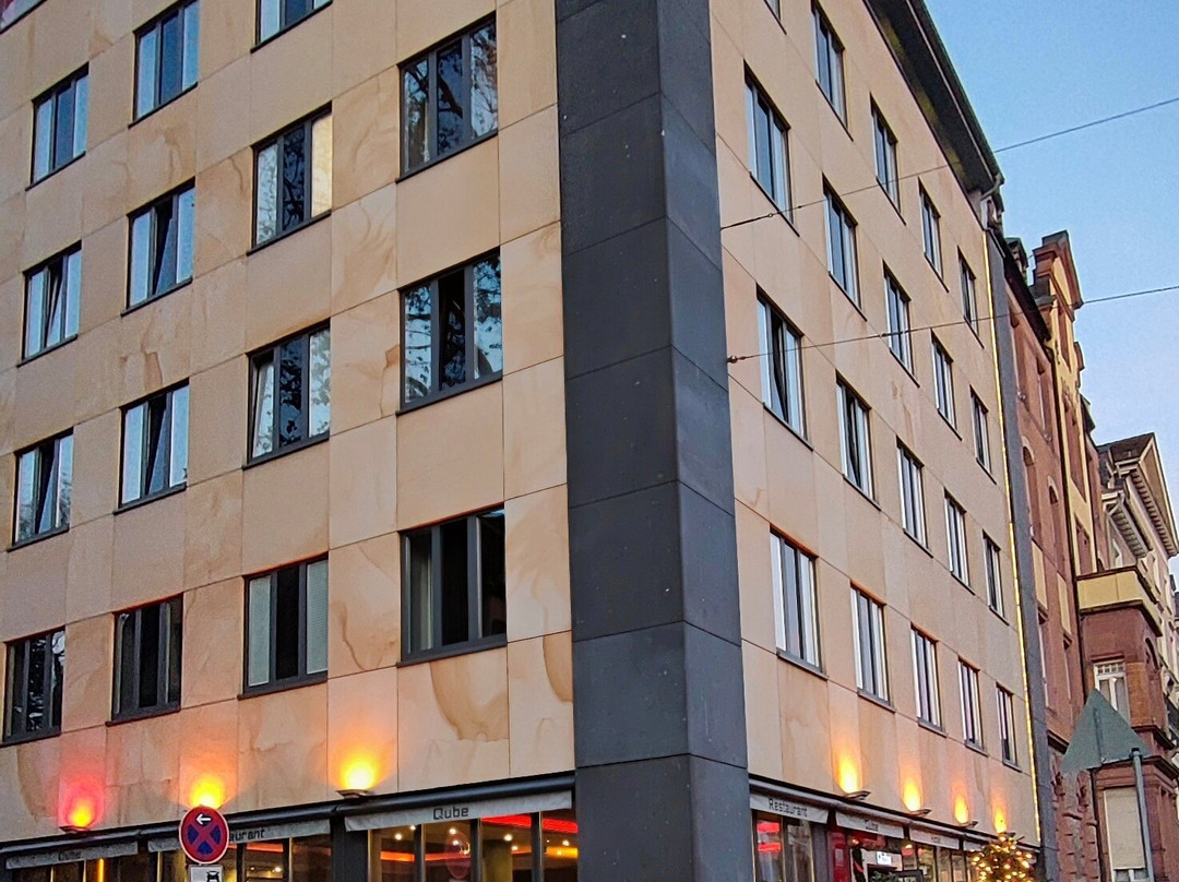 黑德堡奎比酒店主图