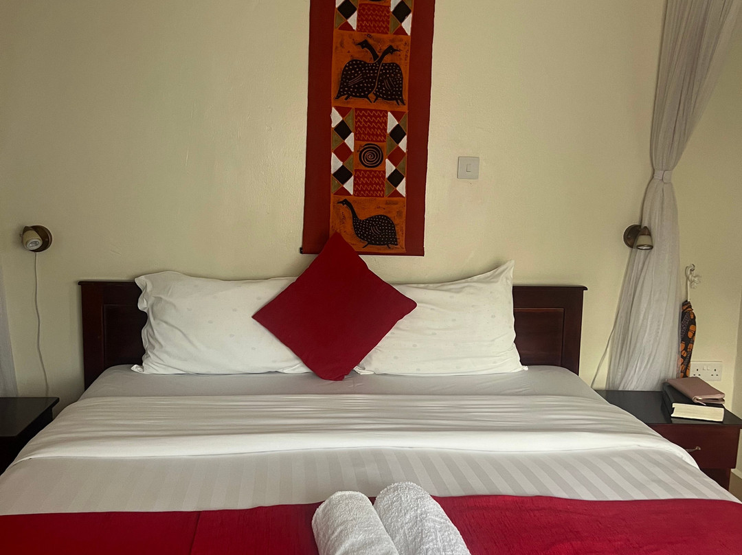 Sunset Entebbe主图