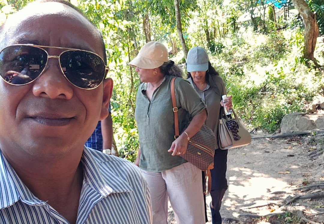 Cambodia cab drivers-金边必去景点