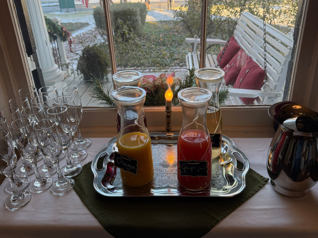 Carriage Inn Bed and Breakfast主图