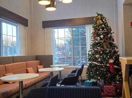 曼彻斯特拉昆塔套房酒店主图