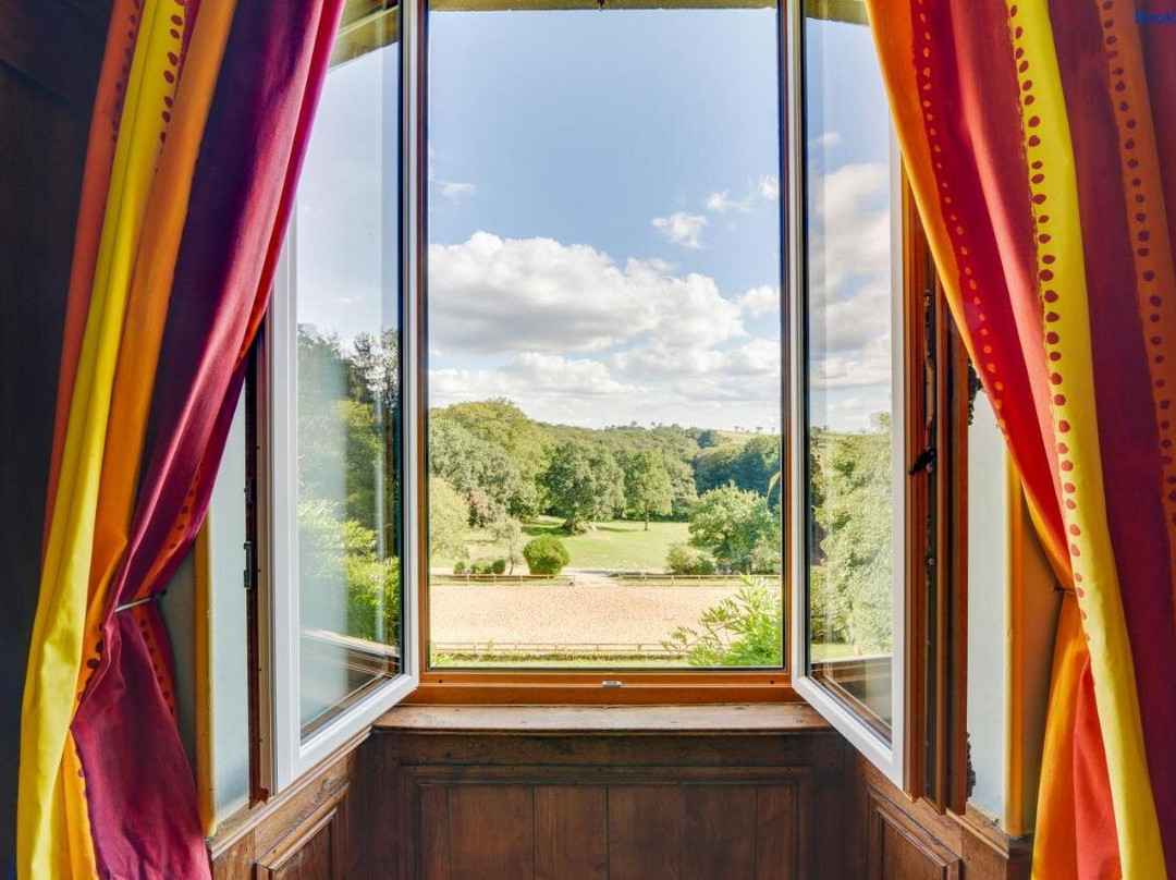 Domaine De Linars La Chambre Du Roi