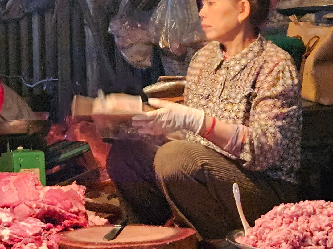 早市-琅勃拉邦必去景点