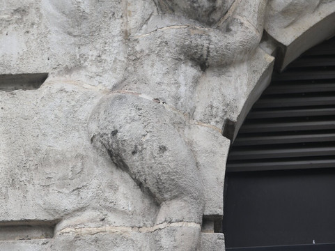 Boulevard de la République-索恩河畔沙隆必去景点