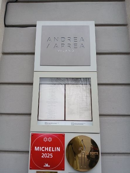 Palazzo Bocconi-Rizzoli-Carraro-米兰必去景点