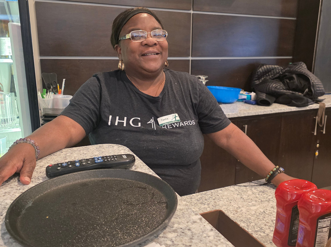 假日套房酒店-拉斐特北主图