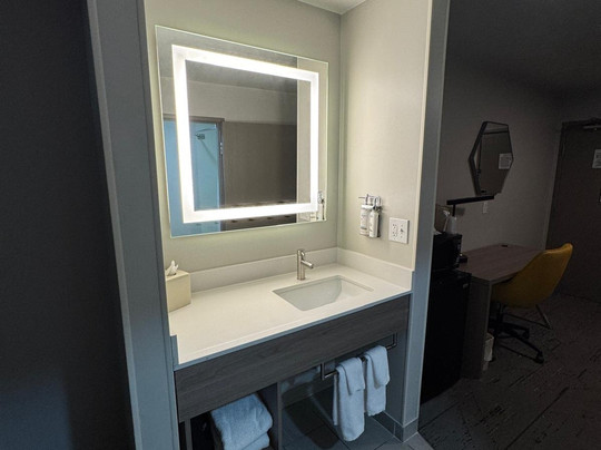 Holiday Inn Express & Suites Sandy - South Salt Lake City by IHG主图