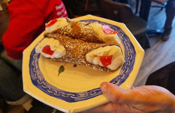 Mattia coffe and deli food