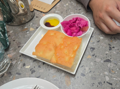 이탈리 더 현대 서울