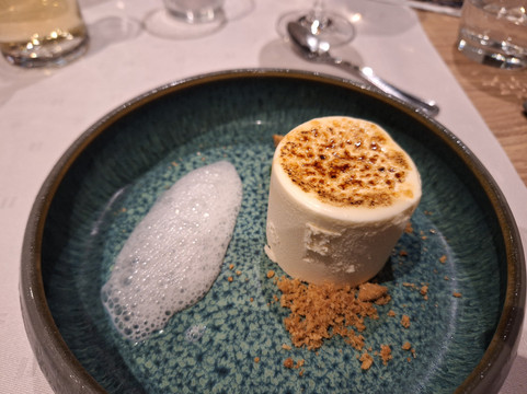 FETZ - 洛莱莱酒店主图