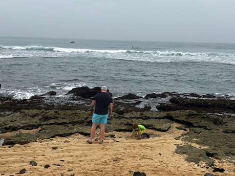美蕊沙极乐海滩酒店主图