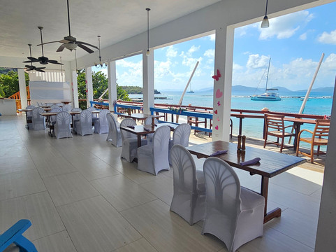 Fischer's Cove Beach Hotel主图