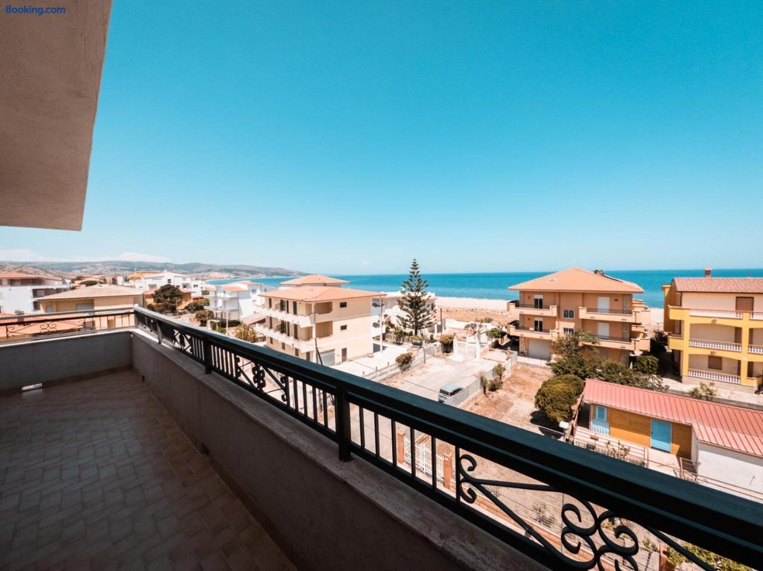 5 Stairs - SEA FRONT APARTMENTS