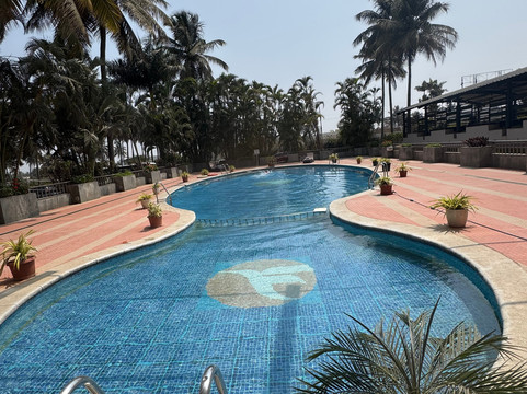 克拉尔斯塔酒店主图