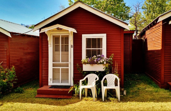 Two Medicine  INN And Resort主图