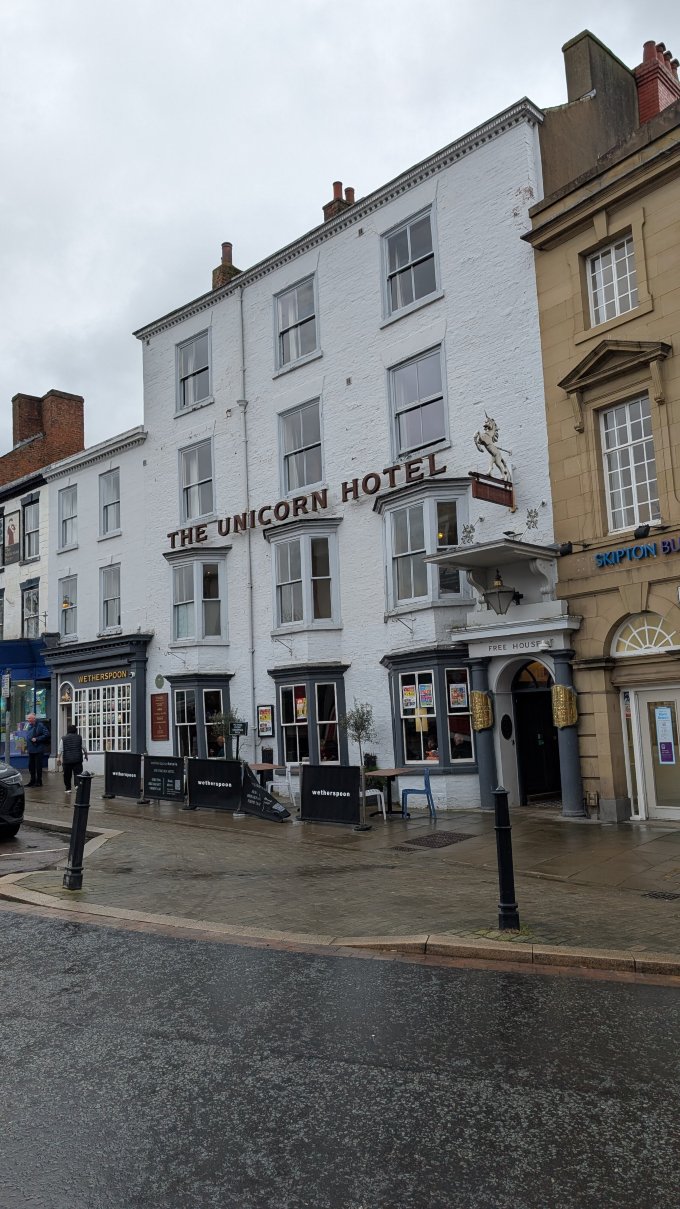 韦瑟斯彭独角兽酒店-浴室