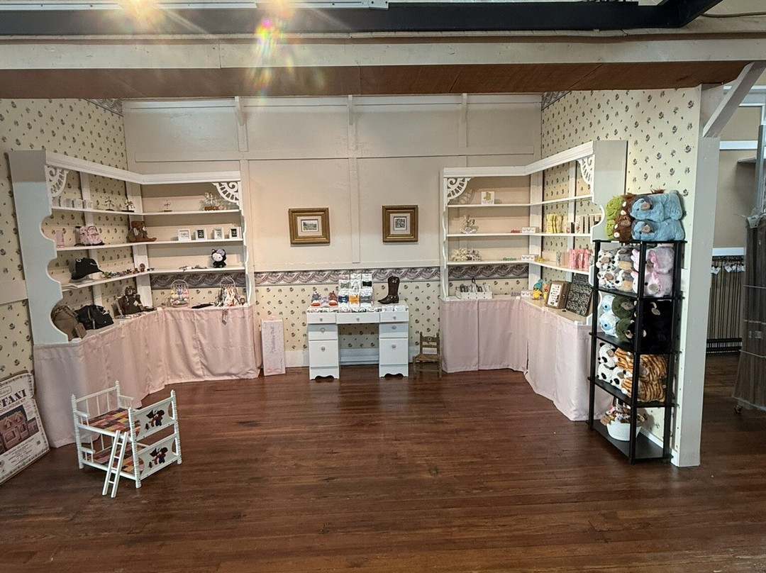 Rocking Horse Emporium-Warm Springs必去景点