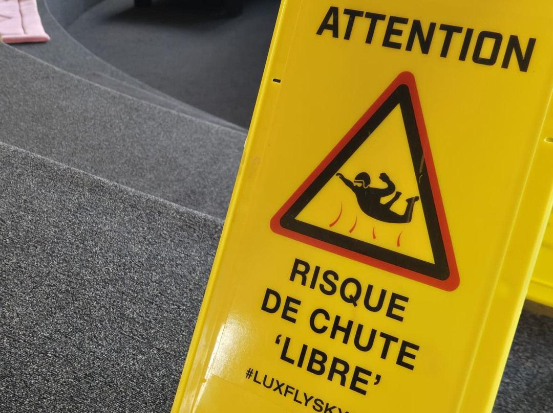 LUXFLY Indoor Skydive-阿尔隆必去景点