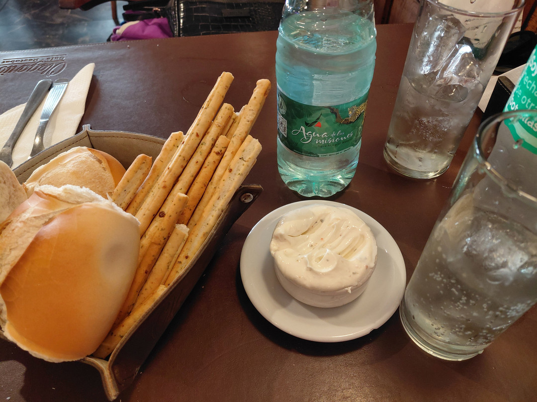 Olegario Café Resto Bar