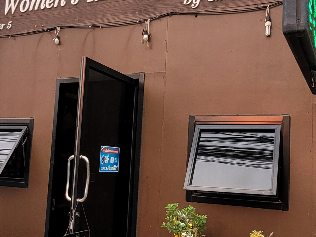 女子监狱按摩-清迈必去景点