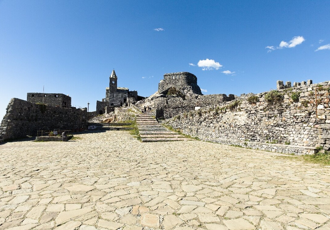 San Pietro Church-韦内雷港必去景点