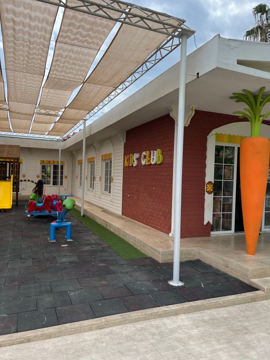 皇后公园拉伊高级特基罗娃酒店-旅行者
